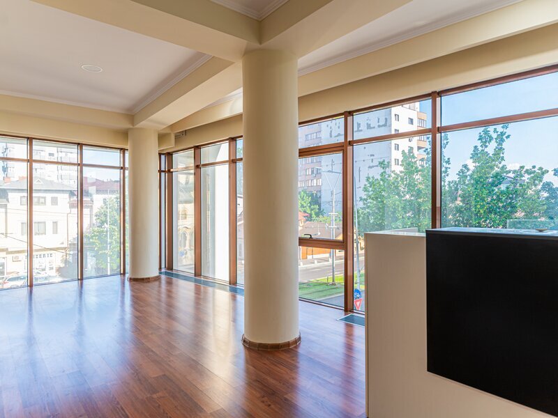 Eroii Revolutiei, metrou, de vanzare apartament 3 camere, finisat modern