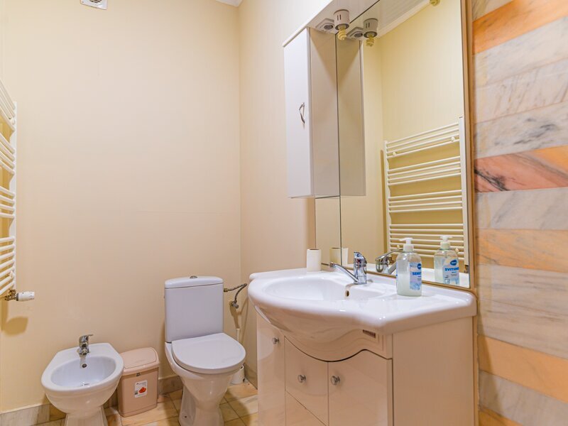 Eroii Revolutiei, metrou, de vanzare apartament 3 camere, finisat modern